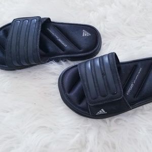 Adidas flip flops youth size 11
